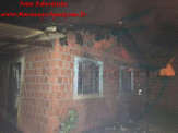 Maracaju: Mãe tem casa incendiada pelo próprio filho e casa fica totalmente destruída no Nenê Fernandes