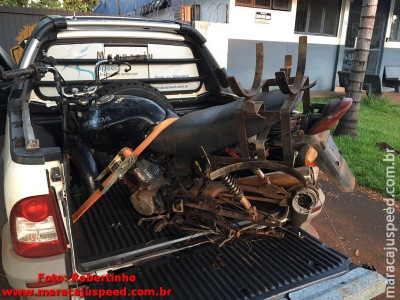 Maracaju: PM recupera motocicleta furtada em mata próximo ao Conjunto Ibarra Maracaju: PM recupera motocicleta furtada em mata próximo ao Conjunto Ibarra