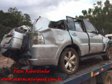 Maracaju: Veículo aquaplana na MS-162, colide frontalmente com camionete e segue barranco a baixo