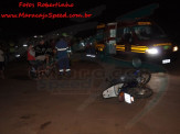 Maracaju: Motociclista empurra ônibus na Vila Juquita e sofre grave lesão na perna