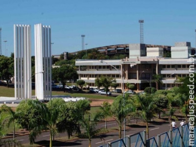 UFMS abre concurso para técnicos com 83 vagas e salários de R$ 4,1 mil