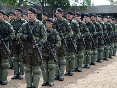 Exército treina 3,4 mil militares no sul de MS para uso do Sisfron
