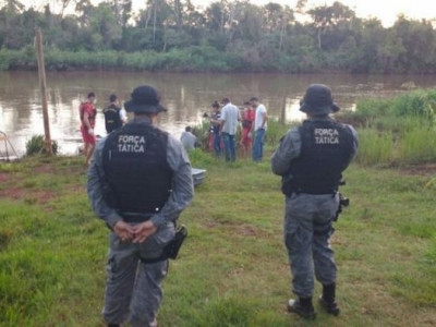 Homem encontrado morto estava acorrentado e jogado no rio Dourados Homem encontrado morto estava acorrentado e jogado no rio Dourados