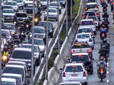 Mais da metade dos feridos no trânsito brasileiro são motociclistas