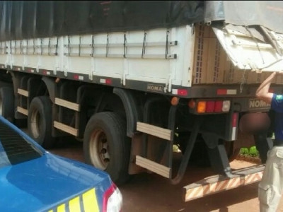 PRF intercepta carregamento de cigarros que seriam levados para Minas PRF intercepta carregamento de cigarros que seriam levados para Minas