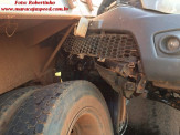Maracaju: Acidente entre carreta e caminhonete deixa veículo destruído na BR-267