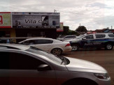 Maracaju: Dois jovens tentam assaltar loja na vila Juquita e atendente é baleado