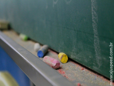 Reduções na renda familiar aumentam evasão escolar no Brasil, aponta Banco Mundial Reduções na renda familiar aumentam evasão escolar no Brasil, aponta Banco Mundial