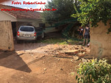 Maracaju: Condutora perde controle de veículo de luxo e destrói muro e invade residência