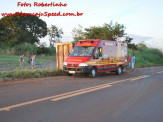 Maracaju: Bombeiros atendem ocorrência de tombamento de carreta carregada com pó de pedra na BR-267