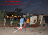 Maracaju: Bombeiros atendem ocorrência de tombamento de carreta carregada com pó de pedra na BR-267 Maracaju: Bombeiros atendem ocorrência de tombamento de carreta carregada com pó de pedra na BR-267