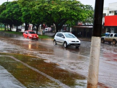  Chuvas fortes e ventos de 51 km/h em MS deixam Defesa Civil alerta para enchentes