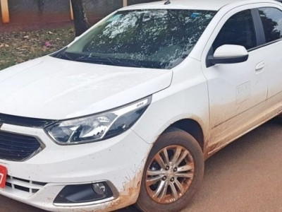 Polícia prende jovem que contratou taxista para roubar carro em Dourados Polícia prende jovem que contratou taxista para roubar carro em Dourados