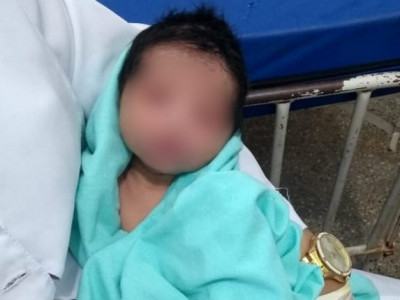 VÍDEO: Bebê é enterrado vivo pela bisavó e sobrevive após ser resgatado  VÍDEO: Bebê é enterrado vivo pela bisavó e sobrevive após ser resgatado