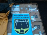 Maracaju: Base PRE Vista Alegre apreende carreta carregada com 550 caixas de cigarros contrabandeados
