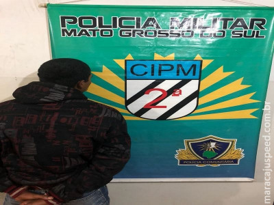 Maracaju: Polícia Militar cumpre mandado de prisão durante abordagem Maracaju: Polícia Militar cumpre mandado de prisão durante abordagem