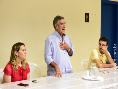 Prefeito Maurílio Ferreira Azambuja da posse ao Conselho Municipal dos Direitos da Criança e Adolescente - CMDCA