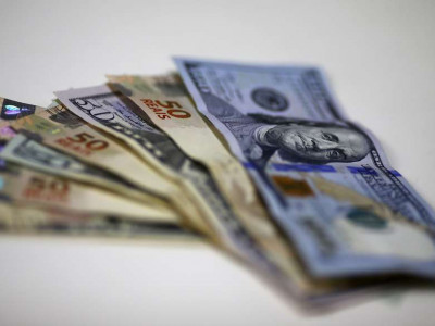  Dólar fecha acima de R$ 3,80 após fala de Bolsonaro em Davos