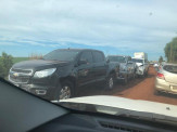 Maracaju: Engavetamento de caminhonetes na antiga estrada da usina velha