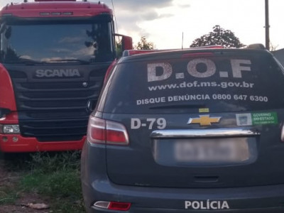 DOF recupera caminhão trator furtado em Santa Catarina DOF recupera caminhão trator furtado em Santa Catarina