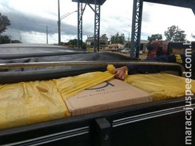 Homem é preso após pegar carga de cigarro contrabandeado em Dourados Homem é preso após pegar carga de cigarro contrabandeado em Dourados