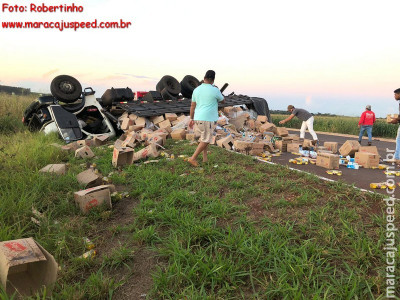 Maracaju: Homem de 54 anos falece após tombamento de caminhão no minianel Maracaju: Homem de 54 anos falece após tombamento de caminhão no minianel