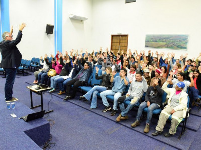 Maracaju: Palestra Motivacional é realizada pela Secretaria de Educação Maracaju: Palestra Motivacional é realizada pela Secretaria de Educação