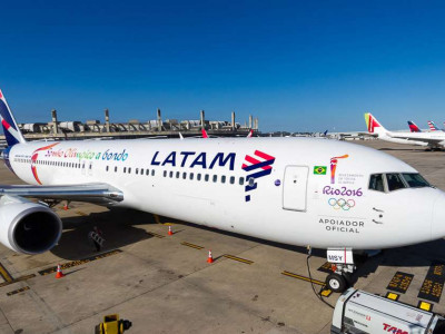 Hackers roubam dados de passageiros da LATAM após falha