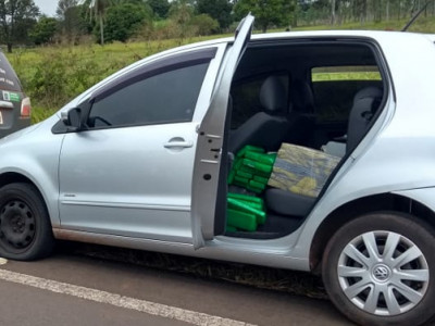 Veículo furtado em Curitiba foi apreendido pelo DOF com quase 400 quilos de drogas