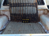 Camionete rebocada por guincho foi apreendida pelo DOF com mais de 200 quilos de drogas