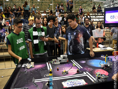 Escolas do Sesi da Capital e Maracaju levam torneio de robótica ao Shopping Norte Sul Plaza