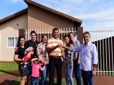 Maracaju: Família contemplada recebe a Casa do IPTU 2019 Maracaju: Família contemplada recebe a Casa do IPTU 2019