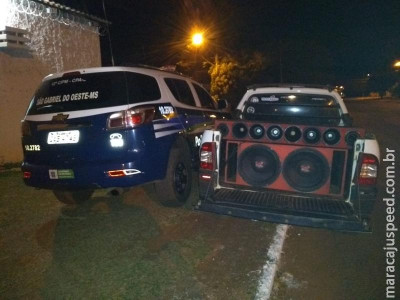 Policiais apreendem veículo e autuam jovem de 19 anos em R$ 5 mil por poluição sonora