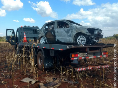 Veículo incendiado carregado com cigarros contrabandeados foi apreendido pelo DOF 