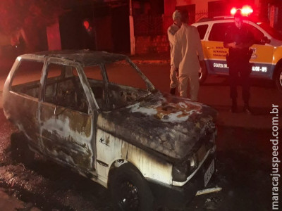 GM apreende veículo furtado destruído pelo fogo