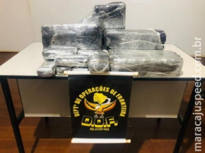 Passageiro de ônibus é preso com 12 tabletes de maconha na bagagem Passageiro de ônibus é preso com 12 tabletes de maconha na bagagem