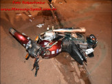 Maracaju: Corpo de Bombeiros atendem ocorrência de acidente. Condutor de caminhonete Hilux de cor Preta fugiu do local sem prestar socorro à vítima