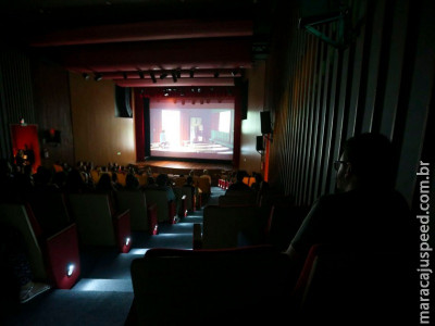 MEC assina protocolo por mais salas de cinema acessíveis