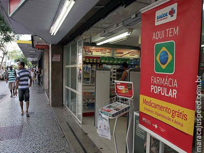 Álcool e máscara podem ser entregues em farmácia popular, prevê projeto Álcool e máscara podem ser entregues em farmácia popular, prevê projeto