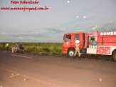 Maracaju: Corpo de Bombeiros atendem ocorrência de veículo em chamas na MS-162 e ao combater incêndio encontram tabletes de maconha
