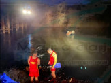 Bombeiros de Maracaju atuam no resgate do corpo de motorista que morreu afogado no Rio Vacaria, após veículo cair de cima de ponte Bombeiros de Maracaju atuam no resgate do corpo de motorista que morreu afogado no Rio Vacaria, após veículo cair de cima de ponte