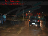 Maracaju: Colisão envolvendo dois veículos no Bairro Alto Maracaju, resulta em veículos destruídos e uma vítima com lesão no rosto