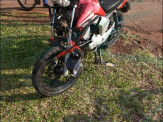 Maracaju: Colisão entre caminhonete e motociclista na Vila Juquita, resulta em motocicleta destruída e uma vítima com fraturas Maracaju: Colisão entre caminhonete e motociclista na Vila Juquita, resulta em motocicleta destruída e uma vítima com fraturas