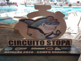 Circuito Stopa abre calendário da natação em MS e homenageia personagem esportivo histórico