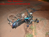 Maracaju: Corpo de Bombeiros atendem ocorrência de colisão entre veículo e motociclistas. Condutor foge sem prestar socorro Maracaju: Corpo de Bombeiros atendem ocorrência de colisão entre veículo e motociclistas. Condutor foge sem prestar socorro