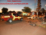 Maracaju: Corpo de Bombeiros atendem ocorrência de colisão entre veículo e motociclistas. Condutor foge sem prestar socorro Maracaju: Corpo de Bombeiros atendem ocorrência de colisão entre veículo e motociclistas. Condutor foge sem prestar socorro