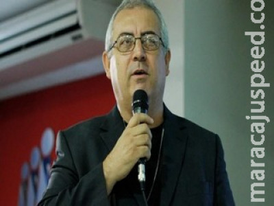 Com covid-19, secretário-adjunto da SAS é entubado após parada cardiorrespiratória Com covid-19, secretário-adjunto da SAS é entubado após parada cardiorrespiratória