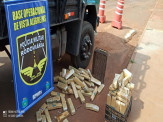 Polícia Militar Rodoviária localiza "mocó" em caminhão e apreende quase 300 kg de drogas em Maracaju