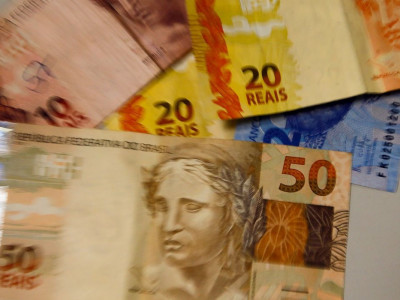 Ipea revisa PIB deste ano de 3% para 4,8% Ipea revisa PIB deste ano de 3% para 4,8%
