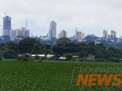 Prefeitura libera esportes coletivos e diminui o toque de recolher em Dourados Prefeitura libera esportes coletivos e diminui o toque de recolher em Dourados